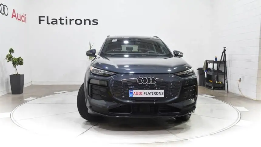 2025 Audi Q6 e-tron WA114BGFXSA037501
