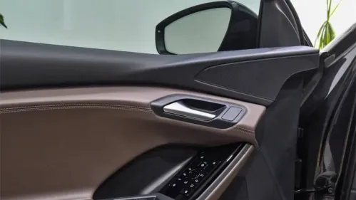 2025 Audi Q6 e-tron WA114BGFXSA037501
