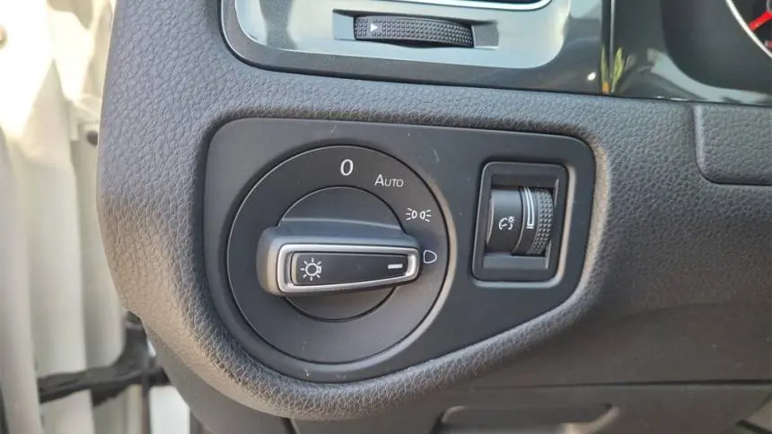 2019 Volkswagen e-Golf WVWKR7AUXKW902714