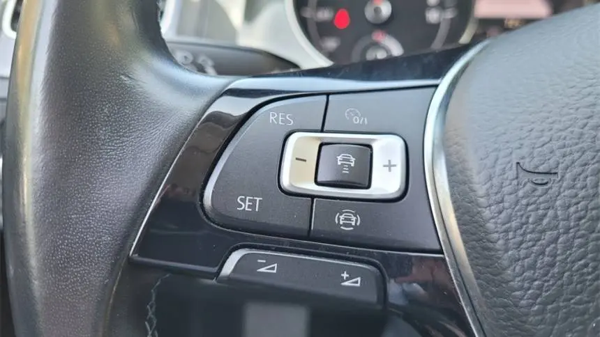 2019 Volkswagen e-Golf WVWKR7AUXKW902714