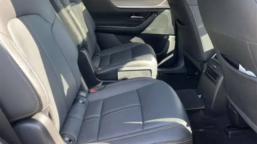 2024 Mazda CX-90 - Images - 11