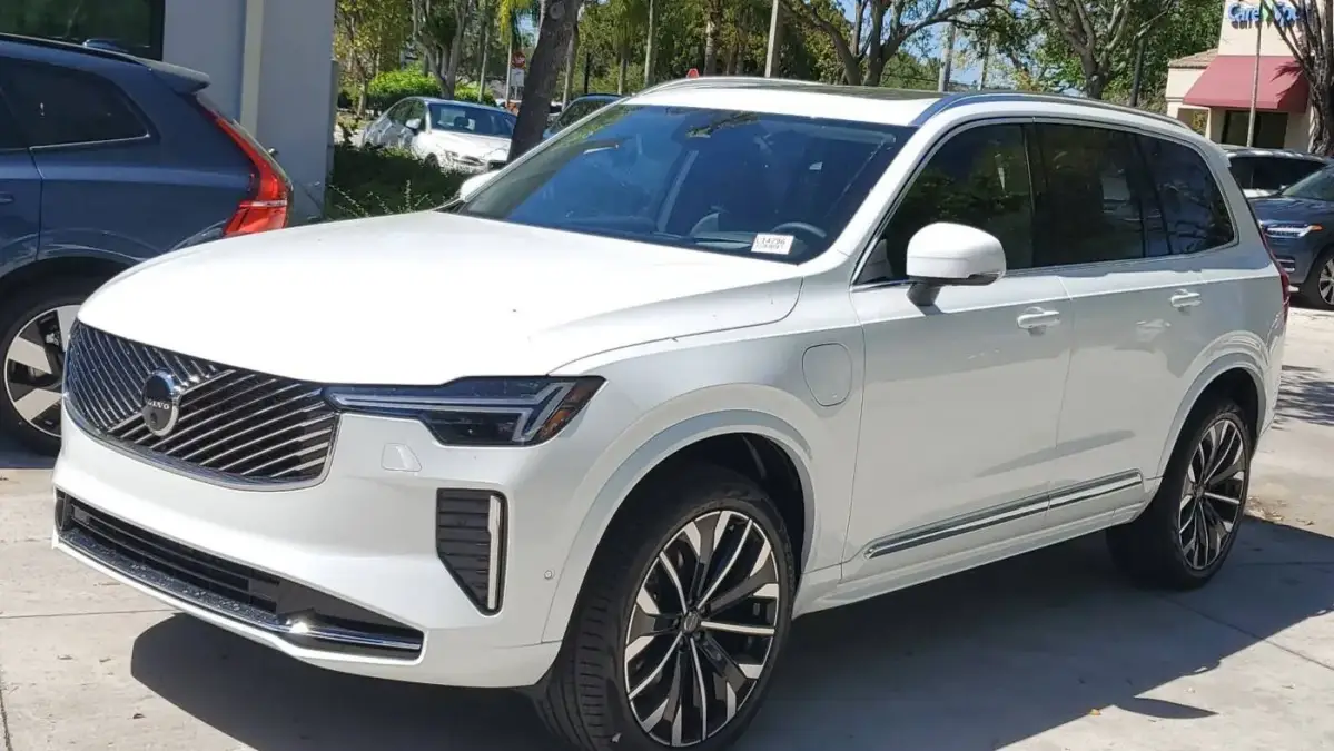 2025 Volvo XC90 YV4H60PG7S1371476