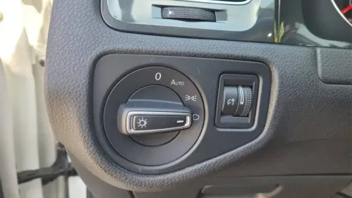 2019 Volkswagen e-Golf WVWKR7AUXKW902714