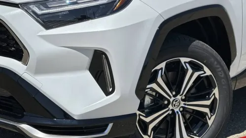 2025 Toyota RAV4 Plug-In Hybrid JTMEB3FV2SD257208