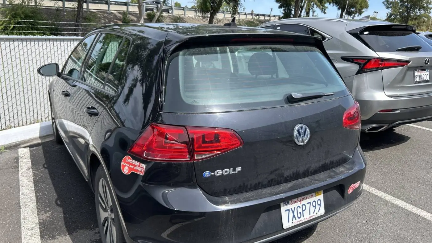 2016 Volkswagen e-Golf WVWKP7AU6GW913920