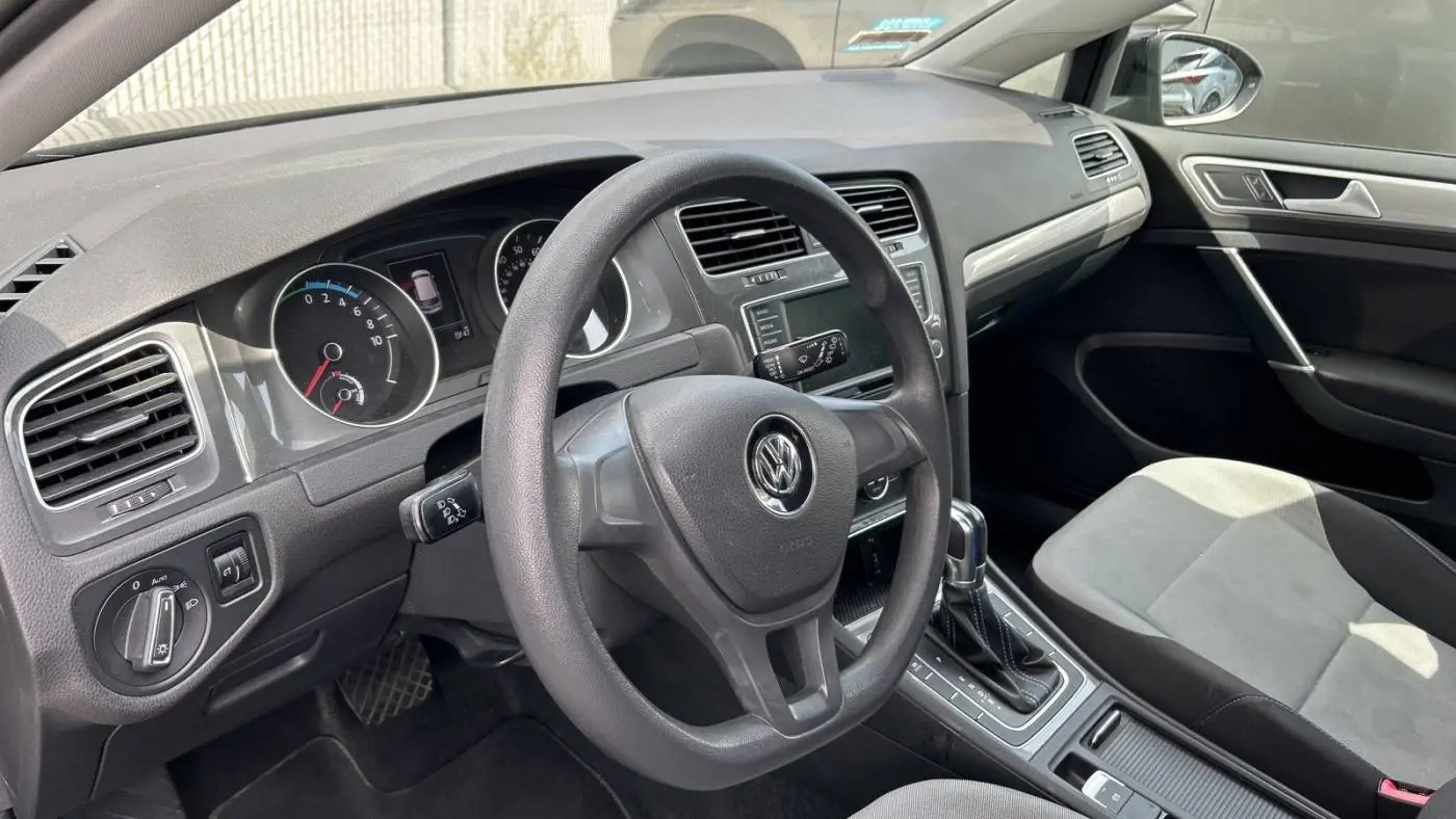 2016 Volkswagen e-Golf WVWKP7AU6GW913920