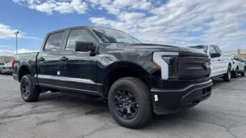 2025 Ford F-150 Lightning - Images - 1