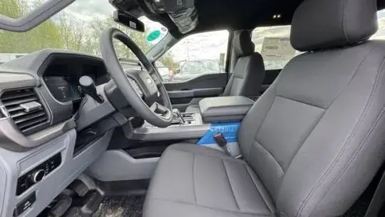 2025 Ford F-150 Lightning - Images - 8