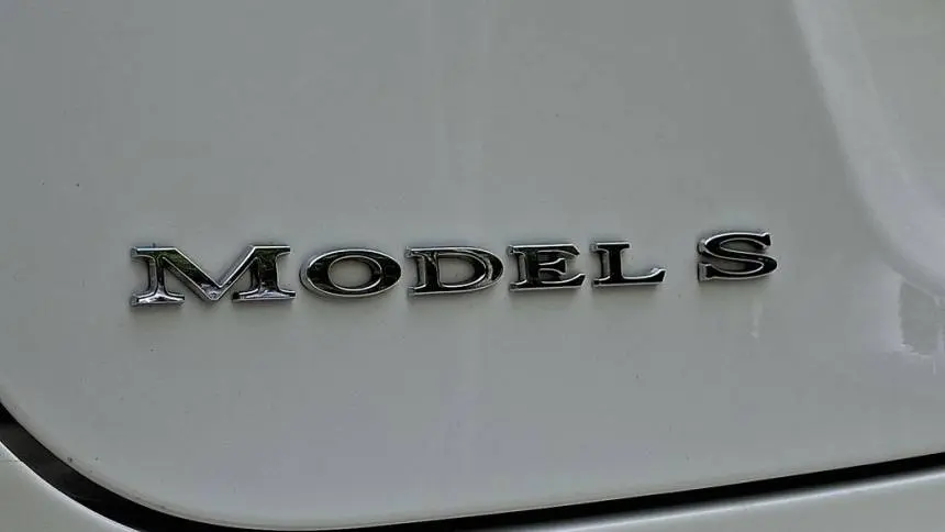 2012 Tesla Model S 5YJSA1DPXCFS00635