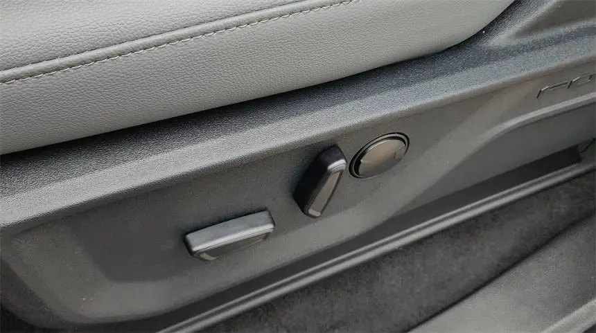 2025 Ford F-150 Lightning 1FT6W3LU5SWG11215