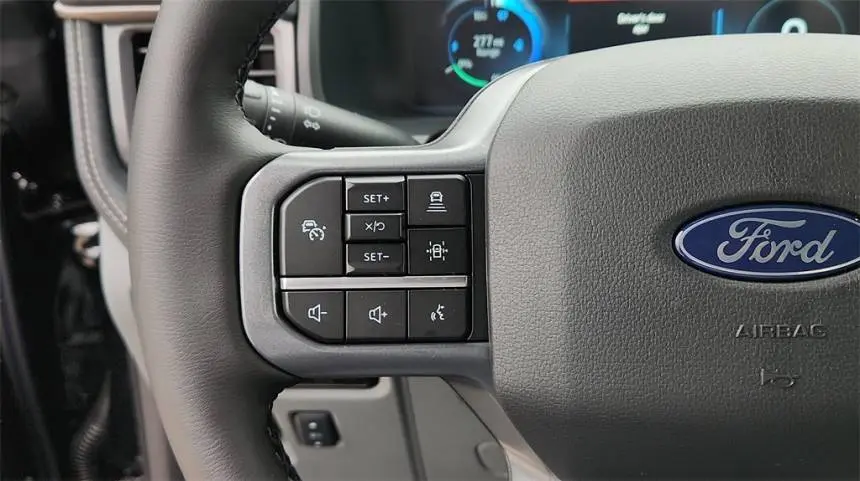 2025 Ford F-150 Lightning 1FT6W3LU5SWG11215