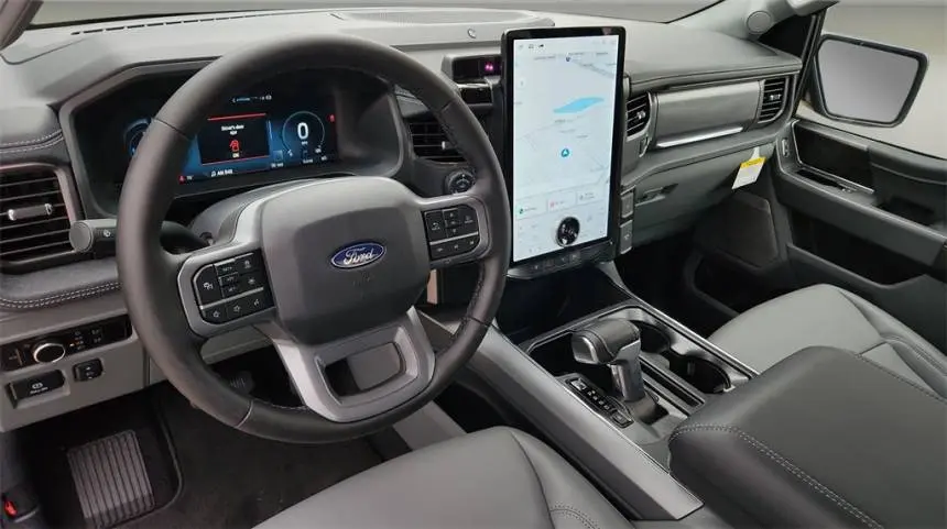 2025 Ford F-150 Lightning 1FT6W3LU5SWG11215