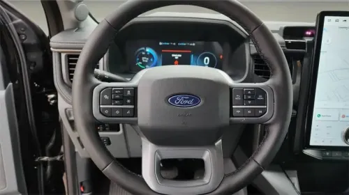 2025 Ford F-150 Lightning 1FT6W3LU5SWG11215