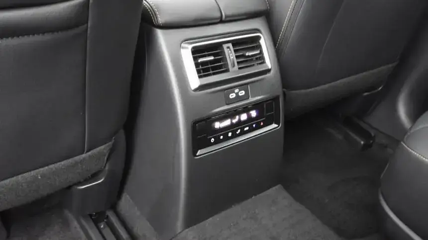 2024 Mazda CX-90 - Images - 23
