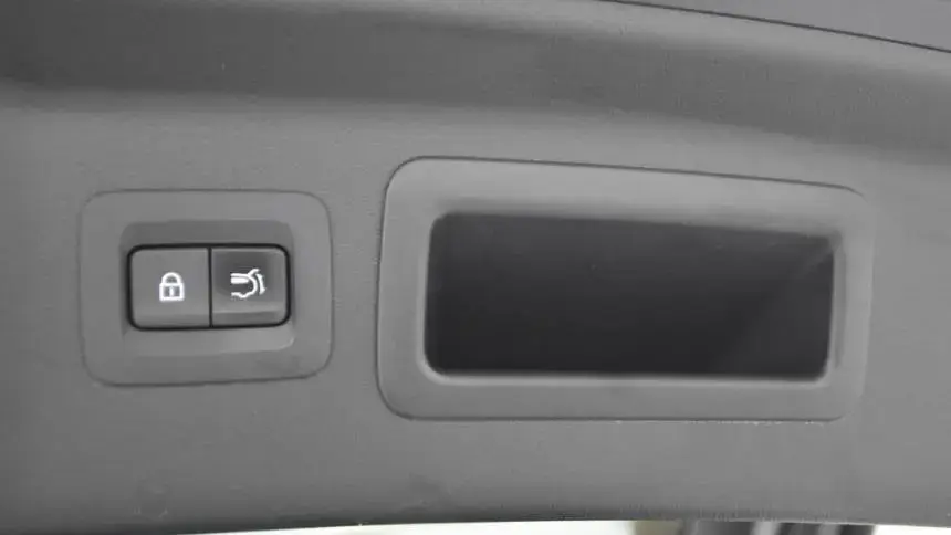 2024 Mazda CX-90 - Images - 33