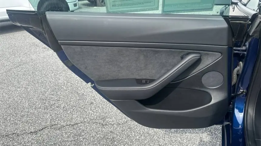 2022 Tesla Model 3 5YJ3E1EB0NF164873