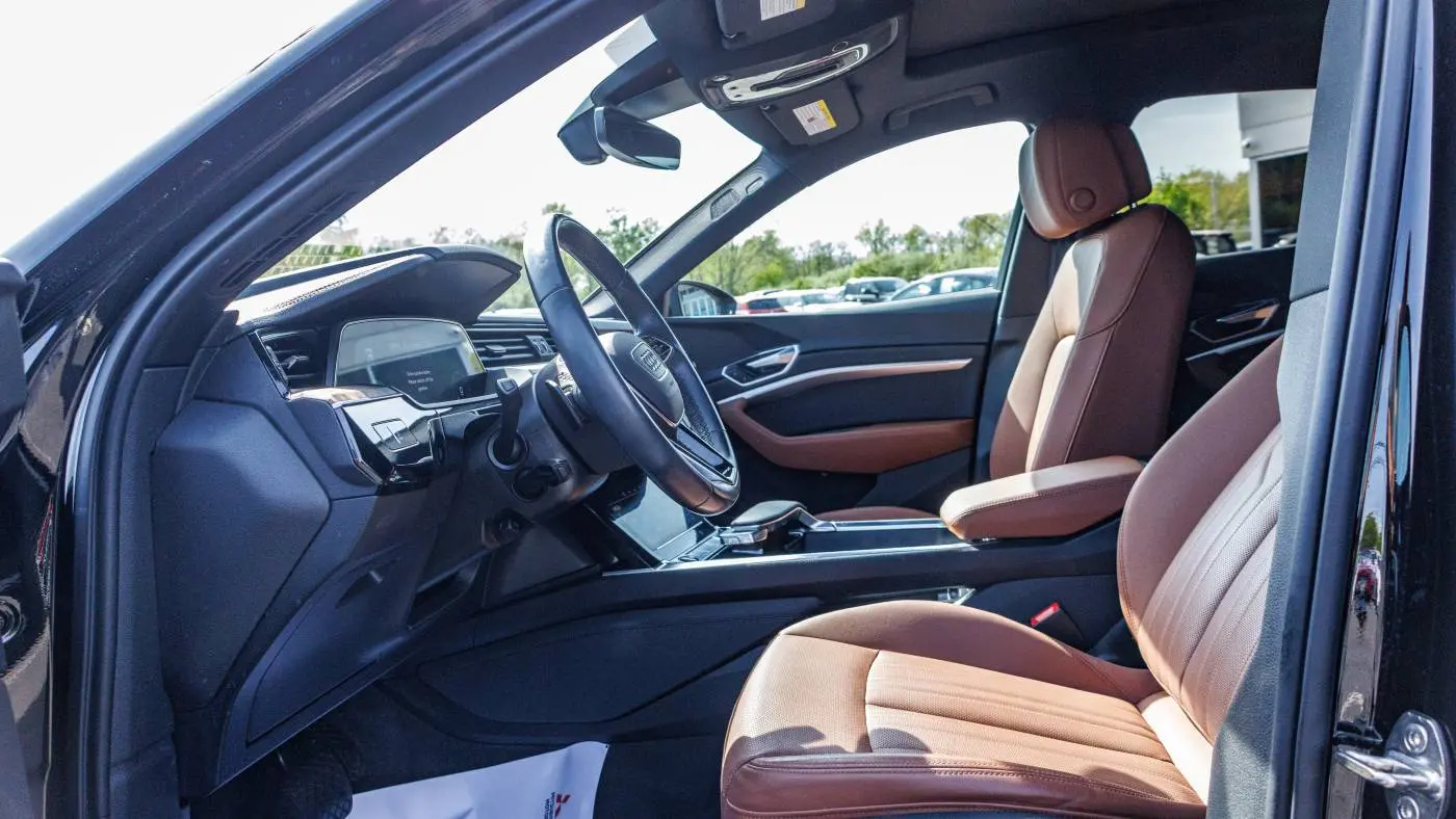 2022 Audi e-tron WA12AAGE2NB024173