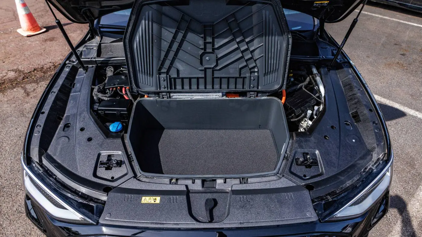 2022 Audi e-tron WA12AAGE2NB024173