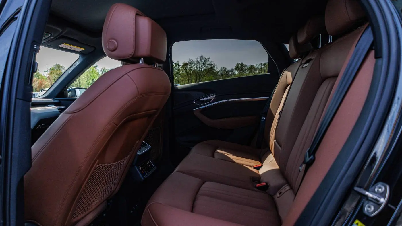 2022 Audi e-tron WA12AAGE2NB024173