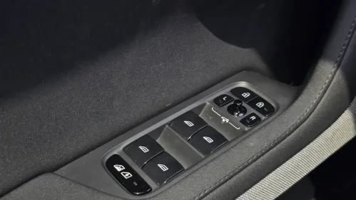 2022 Polestar 2 - Images - 30
