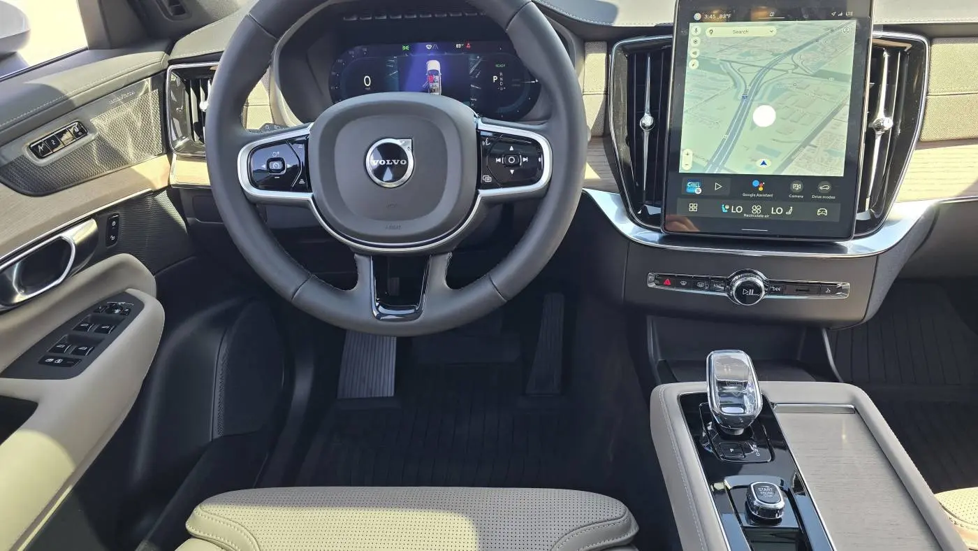 2025 Volvo XC90 YV4H60PG0S1390192