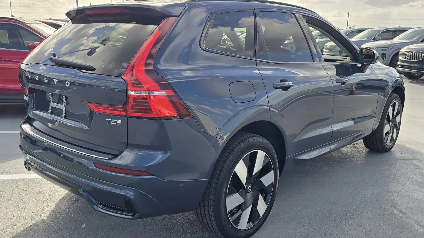 2025 Volvo XC60 YV4H60RC1S1216464