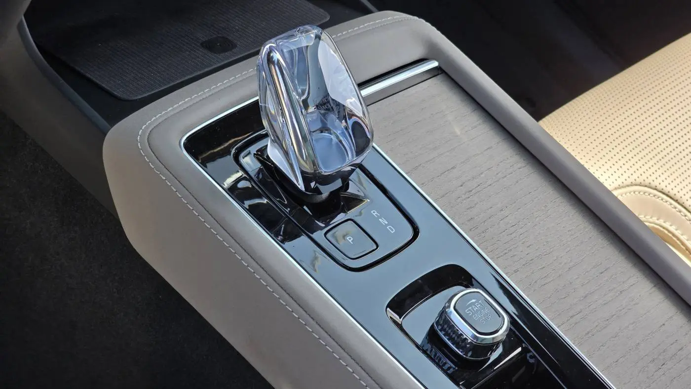 2025 Volvo XC90 YV4H60PG0S1390192