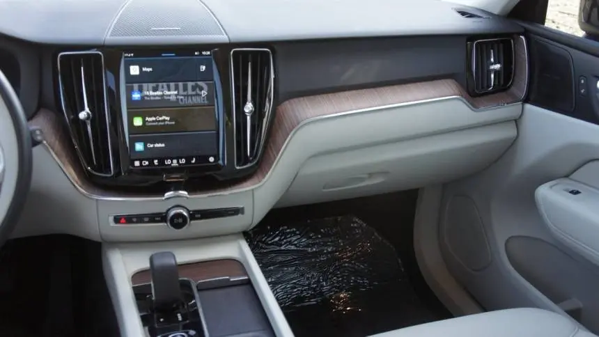 2022 Volvo XC60 YV4BR0DZ8N1954985