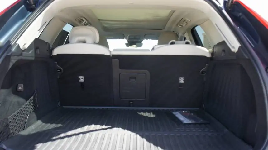 2022 Volvo XC60 YV4BR0DZ8N1954985