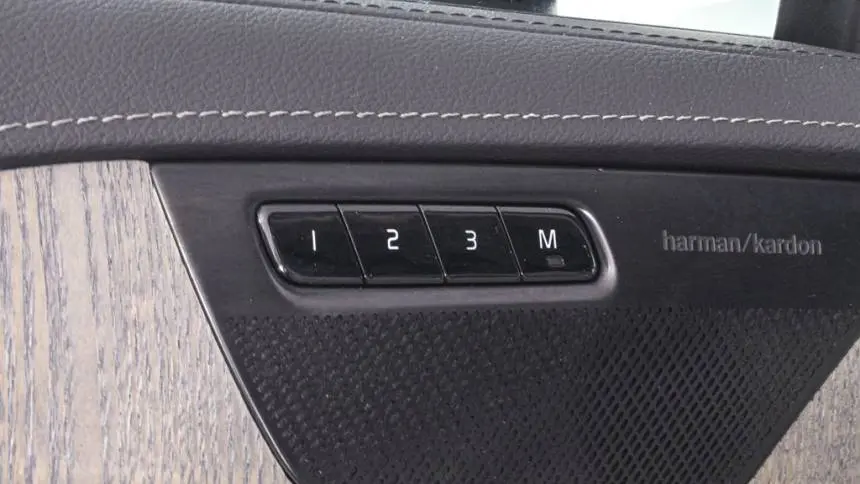 2022 Volvo XC90 YV4H60CL8N1853963