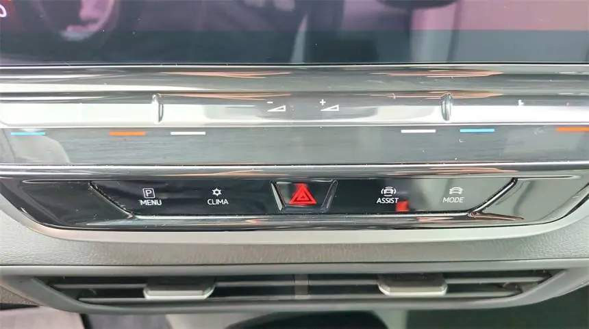 2021 Volkswagen ID.4 WVGKMPE25MP044195