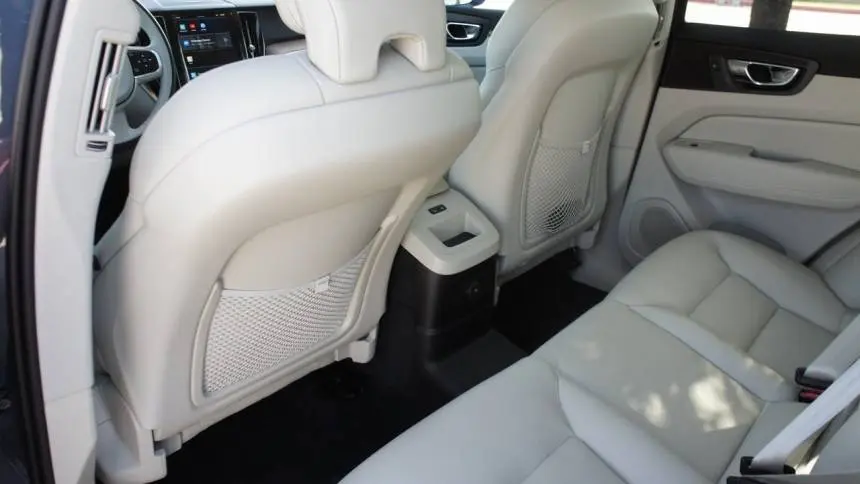 2022 Volvo XC60 YV4BR0DZ8N1954985