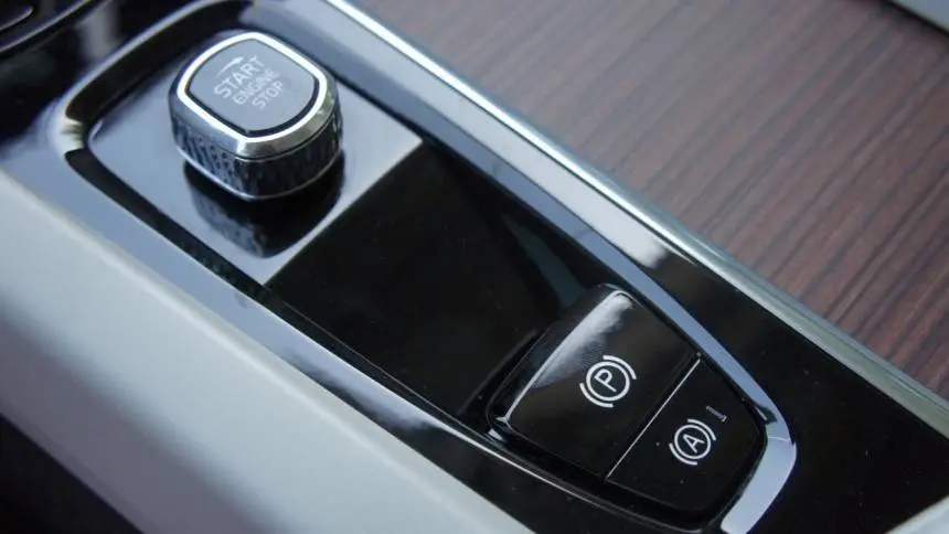 2022 Volvo XC60 YV4BR0DZ8N1954985