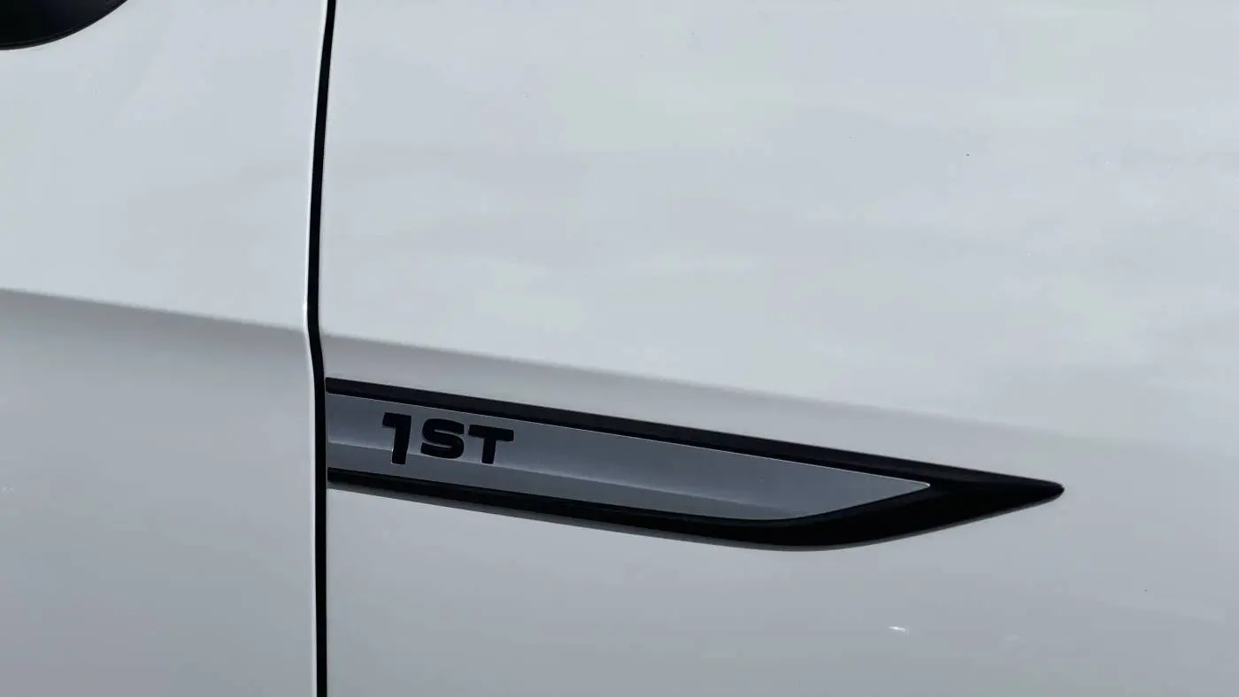 2021 Volkswagen ID.4 WVGDMPE22MP007615