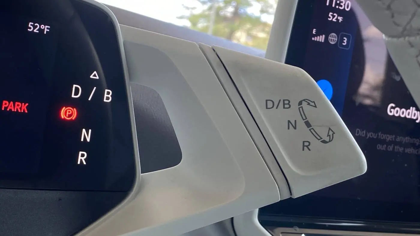 2021 Volkswagen ID.4 WVGDMPE22MP007615