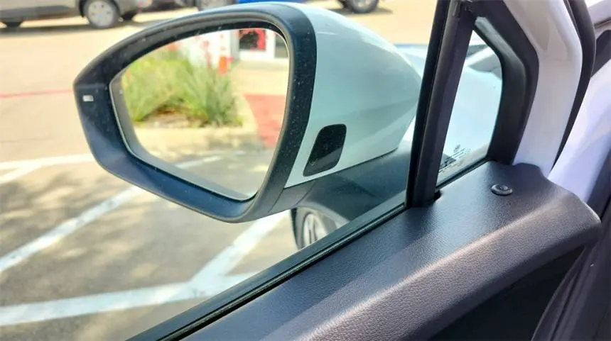 2021 Volkswagen ID.4 WVGRMPE25MP043403