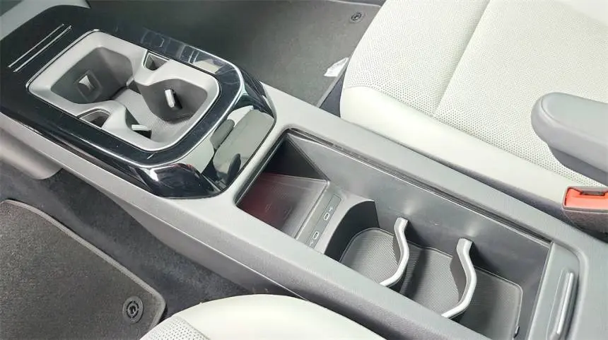 2021 Volkswagen ID.4 WVGKMPE25MP044195