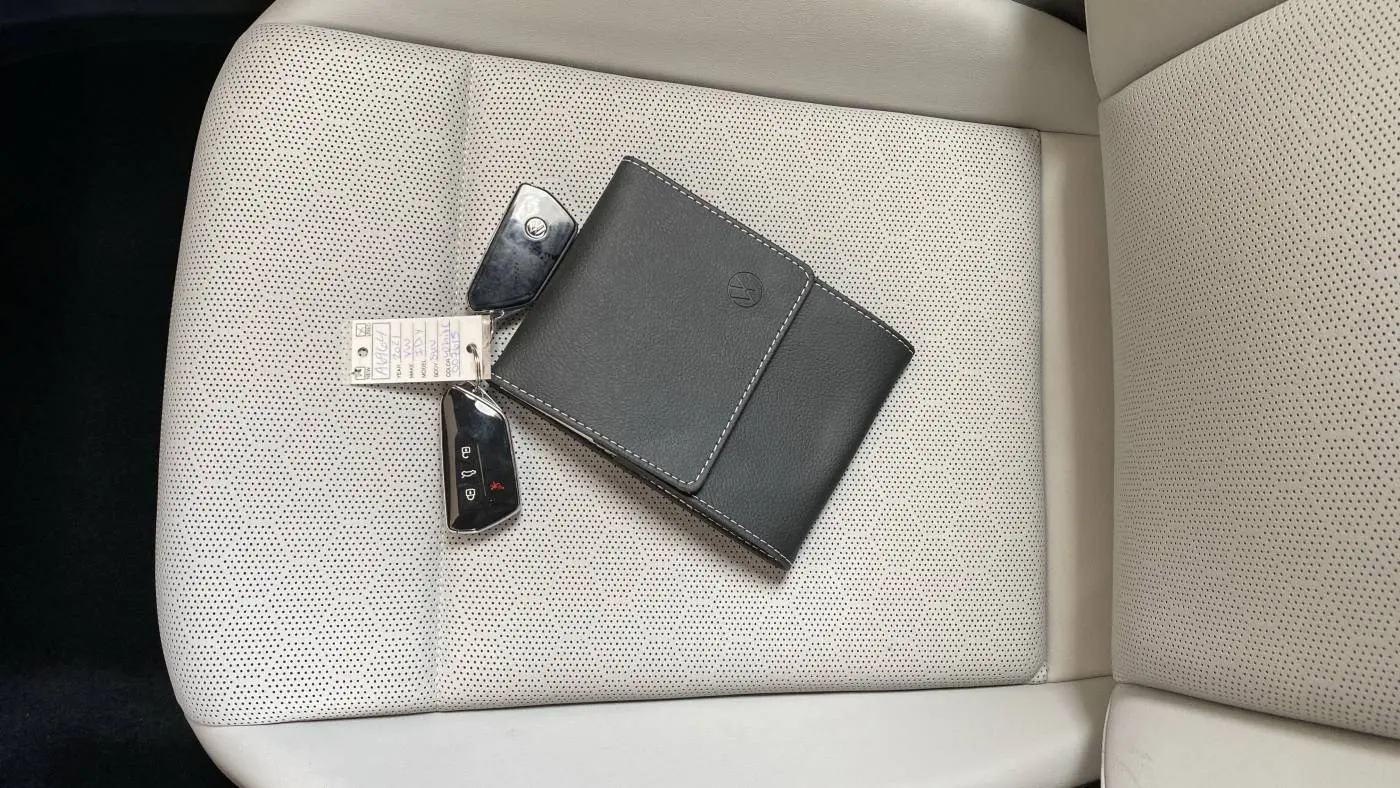 2021 Volkswagen ID.4 WVGDMPE22MP007615