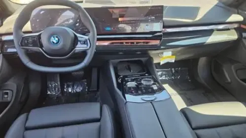 2025 BMW i5 WBY33FK08SCU83757