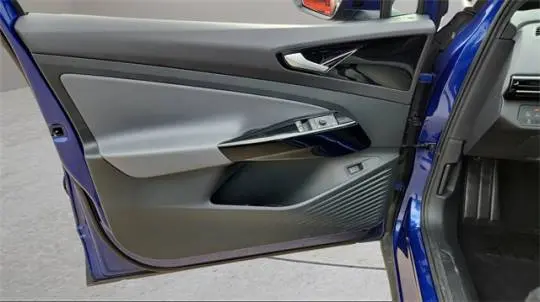 2021 Volkswagen ID.4 WVGTMPE23MP038304