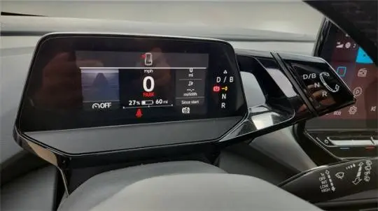 2021 Volkswagen ID.4 WVGTMPE23MP038304