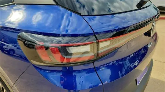 2021 Volkswagen ID.4 WVGTMPE23MP038304