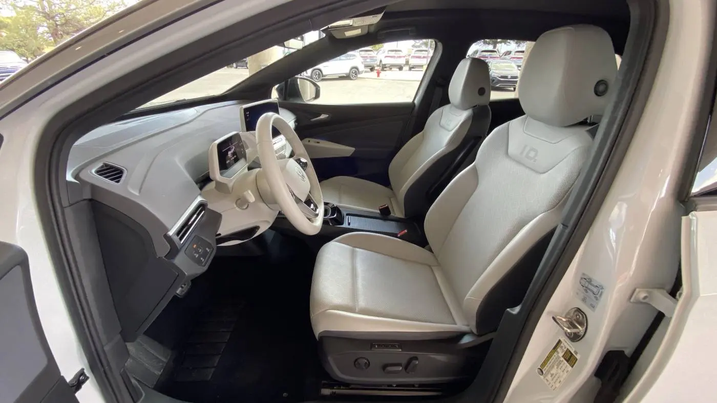 2021 Volkswagen ID.4 WVGDMPE22MP007615