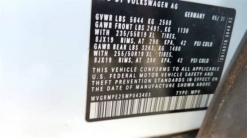 2021 Volkswagen ID.4 WVGRMPE25MP043403