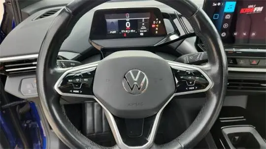 2021 Volkswagen ID.4 WVGTMPE23MP038304
