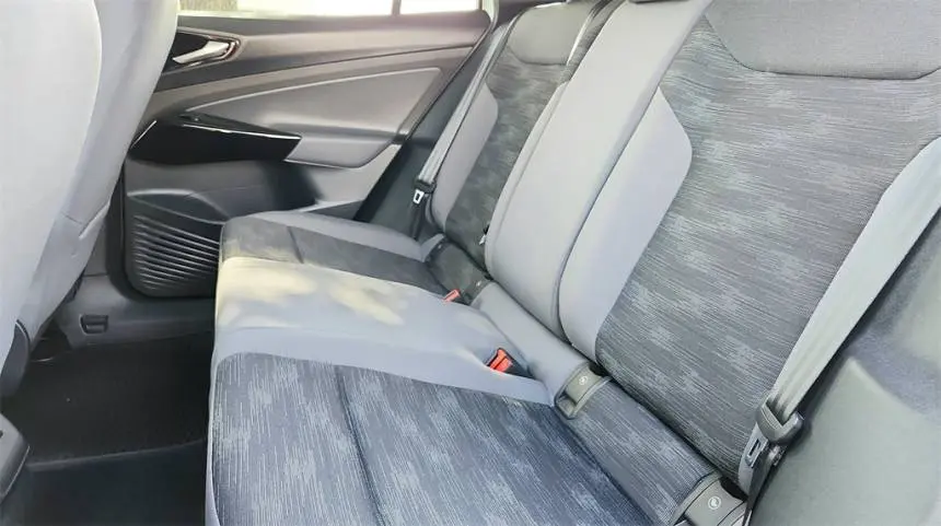 2021 Volkswagen ID.4 WVGRMPE25MP043403