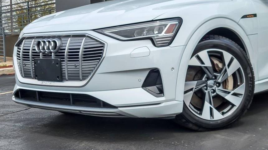 2021 Audi e-tron WA1LAAGEXMB002747
