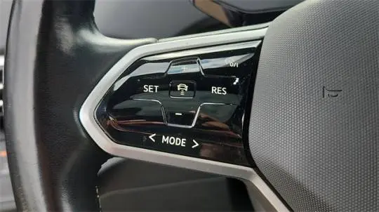 2021 Volkswagen ID.4 WVGTMPE23MP038304
