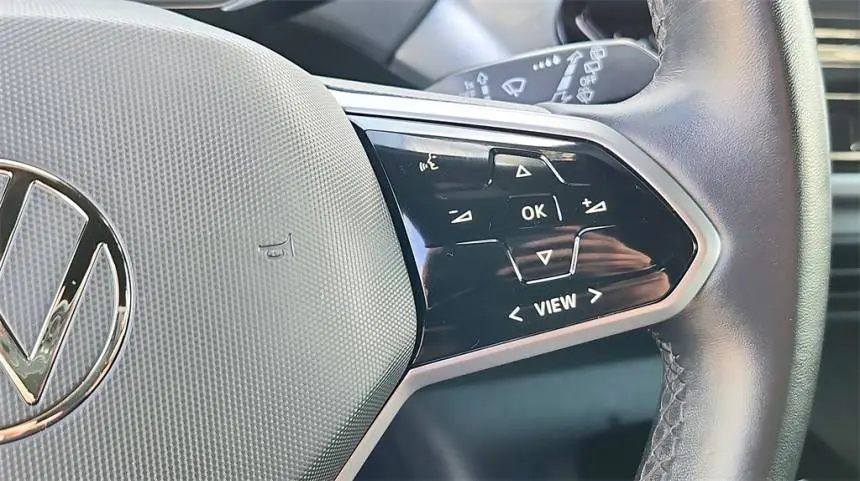 2021 Volkswagen ID.4 WVGRMPE25MP043403