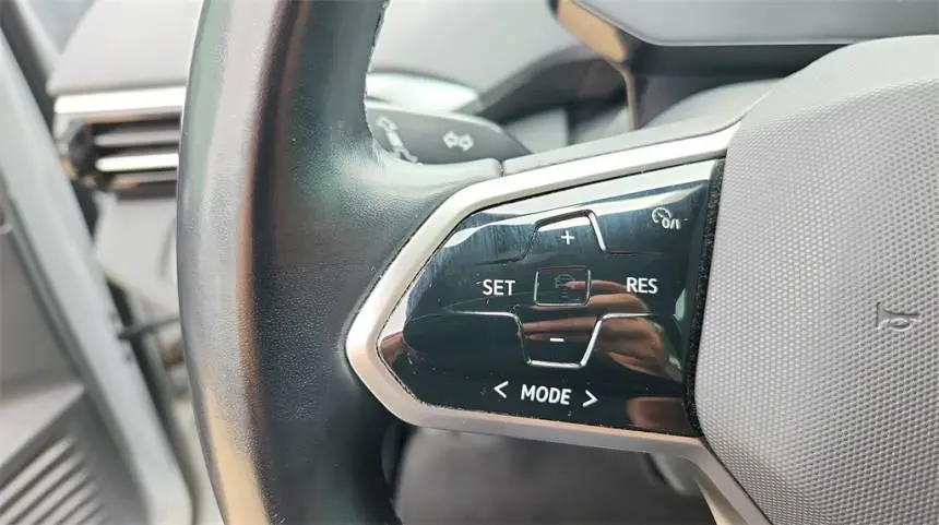2021 Volkswagen ID.4 WVGKMPE25MP044195